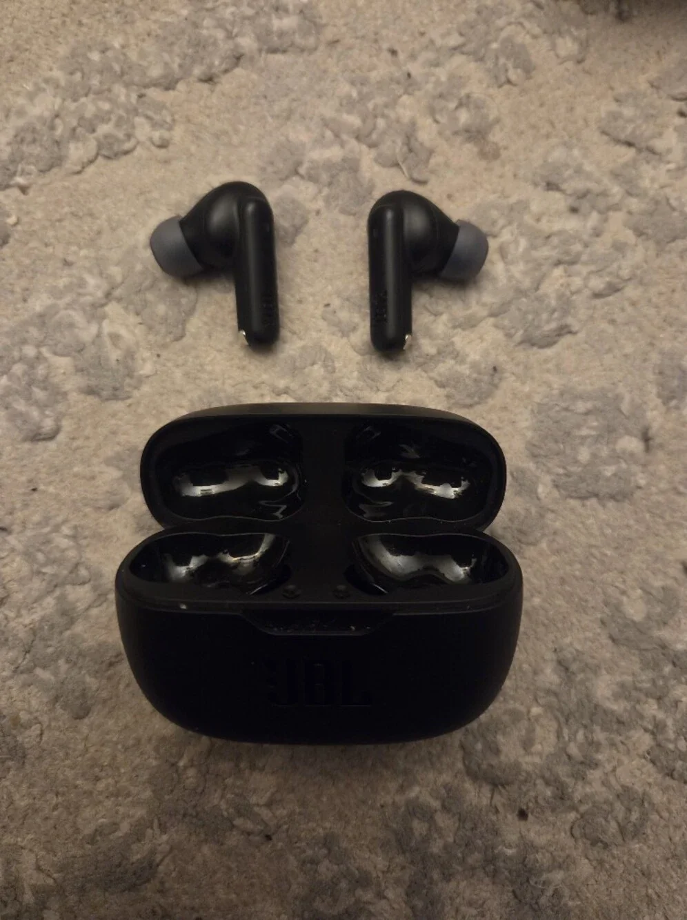 (Bundle) JBL Vibe Beam 2 w/ Protective Case & Box